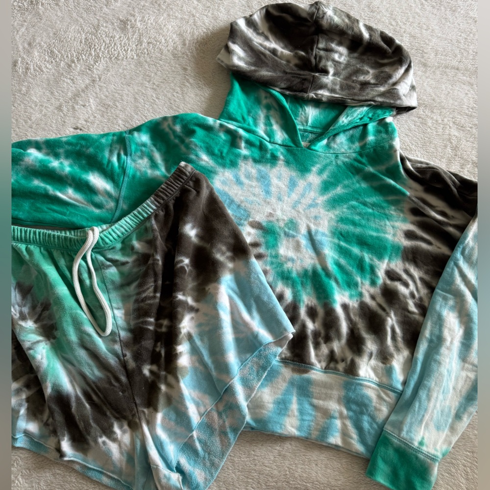 Aerie Offline Tie-Dye Hoodie and Joggers Set